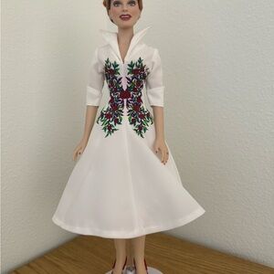 I LOVE LUCY DOLL The Franklin Mint 16” Vinyl Portrait like new in box